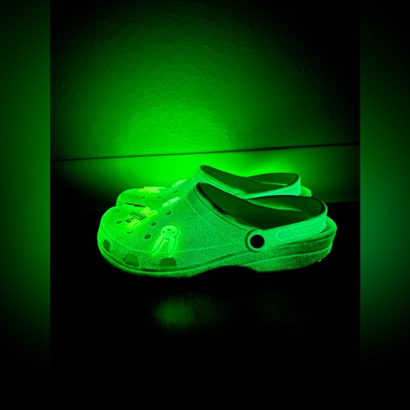 Crocs Classic Clog Bad Bunny - Picture 12 of 16